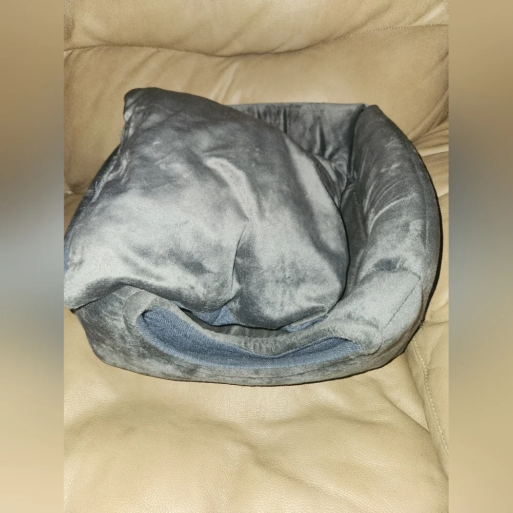 Cat cave/bed